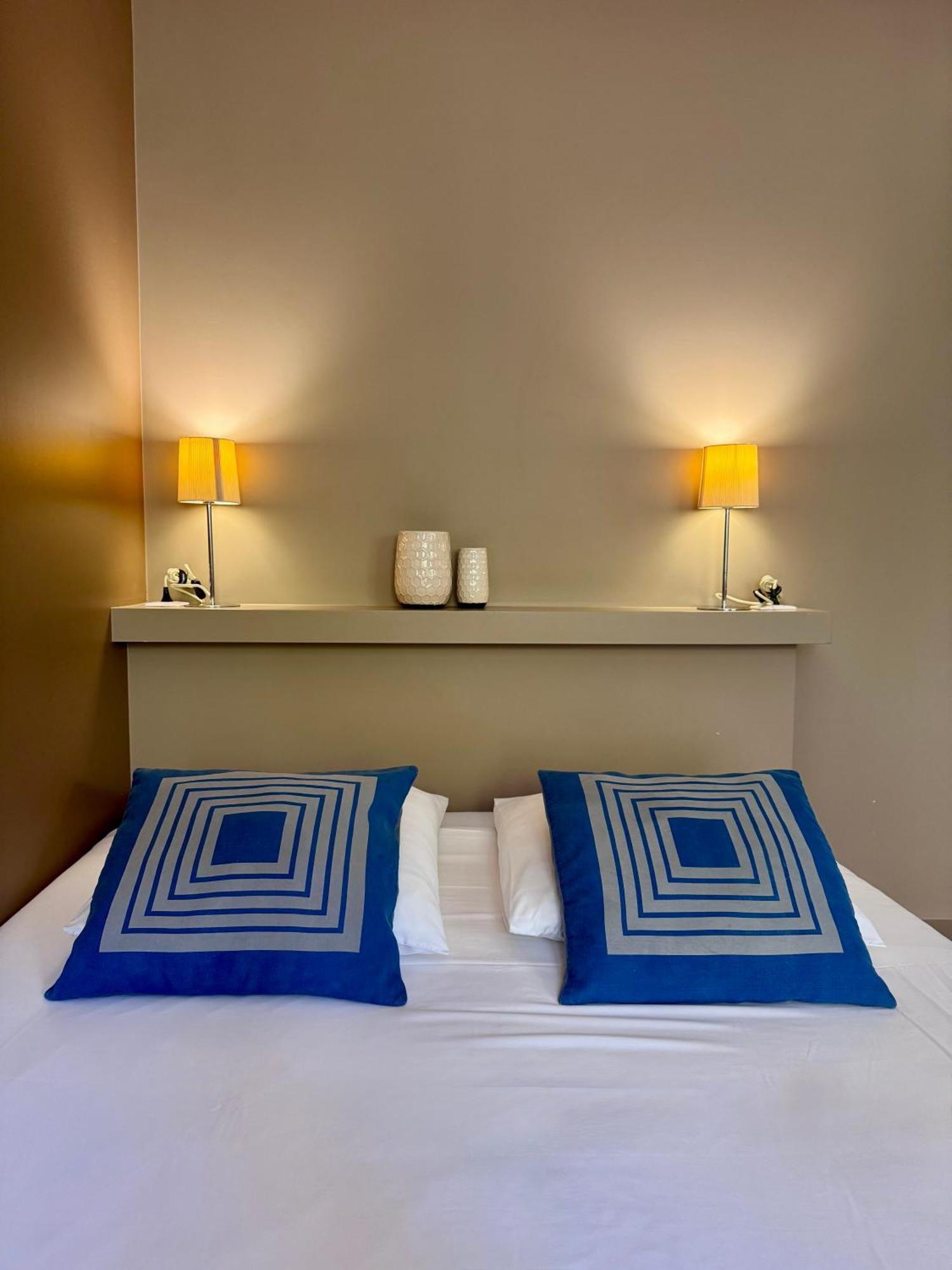 Wisteria Bed & Breakfast Fontainebleau Room photo
